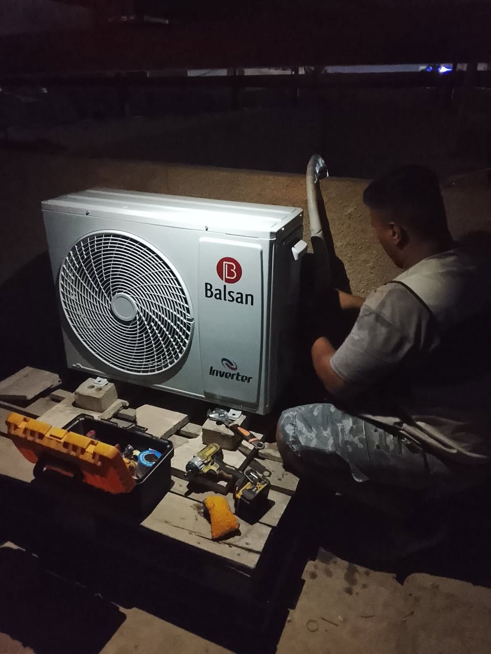 ابو حسن صيانه اجهزه التبريد بغداد ***********
