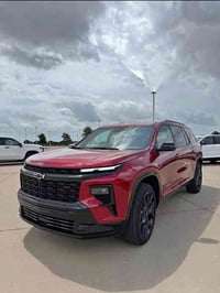 شوفرليت ترافرس R/s 2024 ماشيه 10الف بدون ايرباك فول مواصفات  محرك ..2....