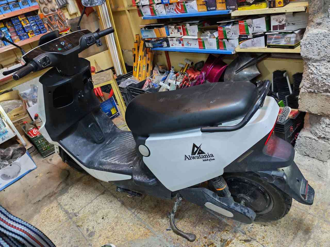 ماطور من شركة الحافض ما بي أي مشكلا من ناحية باتري ولا ملف شرط سعر ٤٠٠ وا بي مجال قليل للشراي


**إذا كنت صاحب هذا الإعلان وتريد حذفه لأي سبب، رجاءا أرسل رسالة إلى الدعم الفني**