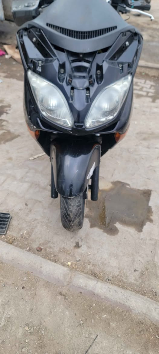 السلام عليكم شباب دراجه فورزه ٠٨ للبيه بيه نقص تريشه مكينه نضيفه كهربيات شغاله سعره ٧اوراق مكاني بغداد مدينه الصدر *********** بغداد, العراق
