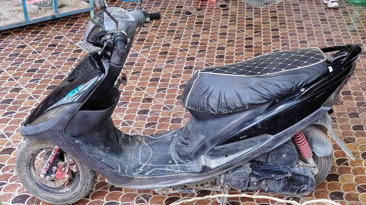 ماكس عدله ما مفتوحة رقم واحد ب700 وبيها مجال بسيط
الخاص مفتوح


**إذا كنت صاحب هذا الإعلان وتريد حذفه لأي سبب، رجاءا أرسل رسالة إلى الدعم الفني**