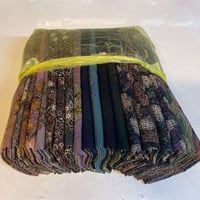 مرحبا زبائنه الكرام عرض جديد 🚕😍🚕#تخفيضات  #اقمشة  (( كشمير دخاني  اصلي...