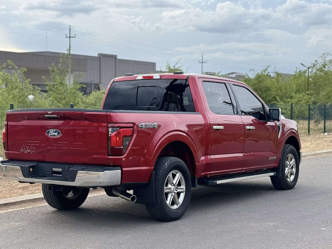 F150 XLT Hybrid 
2024
3000 Mile
33000$
جاملغ خلفي فقط بدون دواخل و باب مبدل بلاد 
بجم كبس مملعوب بيها برغي 
شاصي قصير 
4X4
كامرة ٣٦٠ درجة
تدفئة كشنات 
اوتو ستوب 
شاشات دجيتال 
شاشة كبيرة ايباد 
رادارات 360 درجة 
نقاط عمياء 
السيارة زيرو مابيها نقص برغي 
مكان السيارة اربيل 
***********
***********
