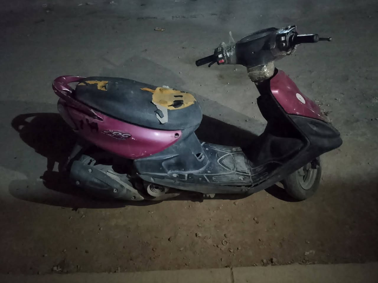 عمي السلام عليكم دراجه ماكس قجمه لبيع مكينه مستويه دخانه معره 😂 دراجه كهربيات كله عاطله صدره واكف دراجه كله ما تشتغل بس تمشي  سعره200 بيه مجال.  رقم راعيه ‏‪‪***********‬‬‏. مالي علاقه اني
