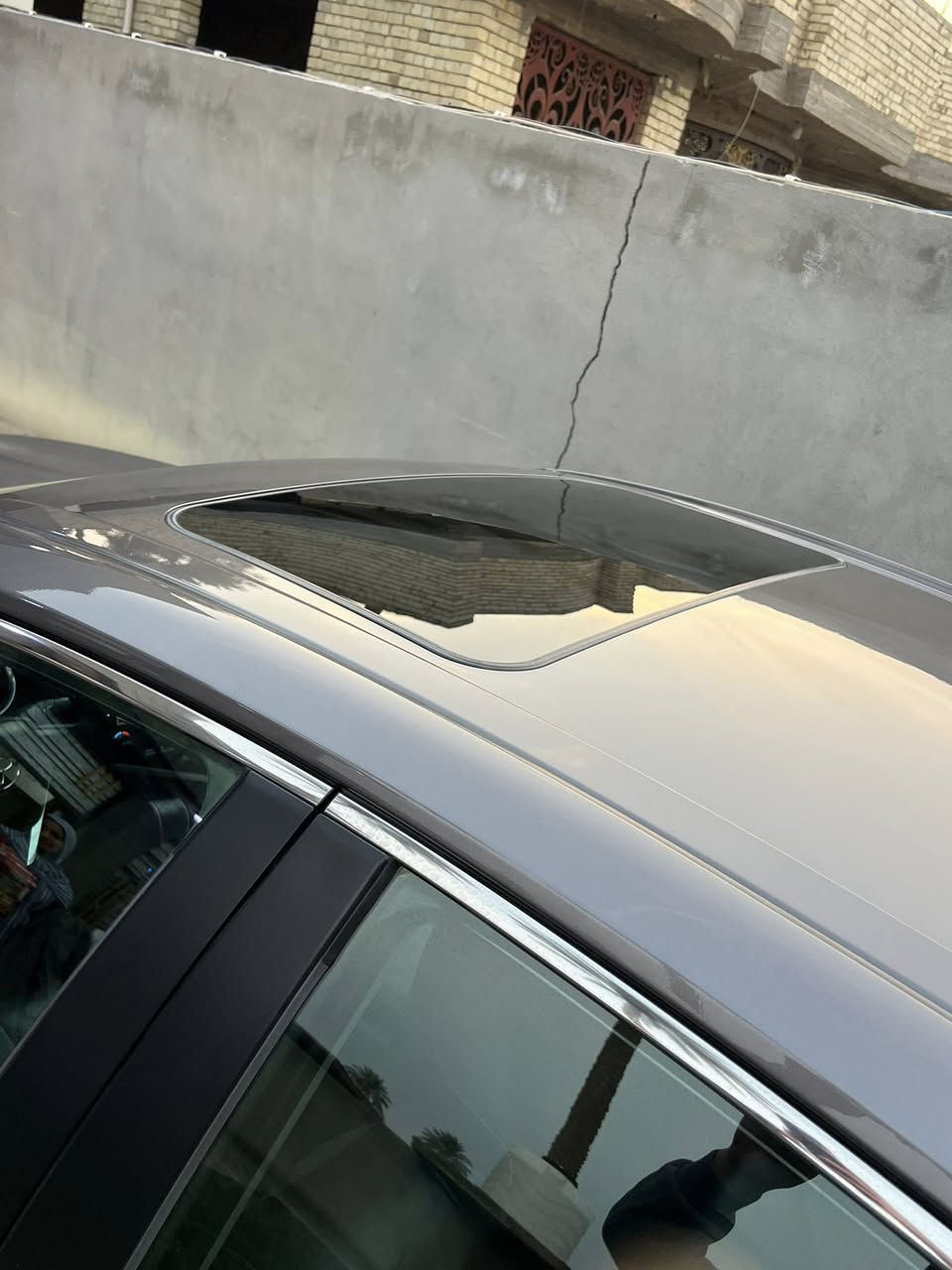 السلام عليكم كامري وارد امريكي موديل 2020فول*********** السعر207بيه مجال
