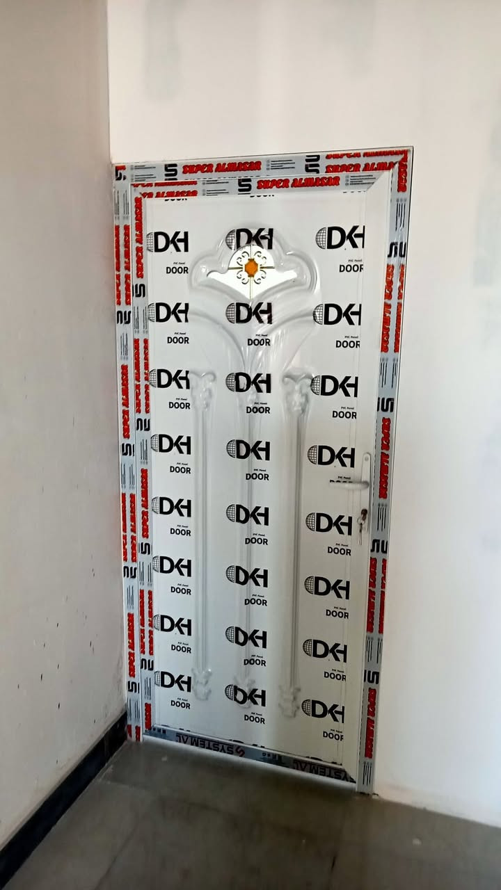 ابواب شبابيك جميع مايخص الألمنيوم مع ضمان العمل ***********فهد
