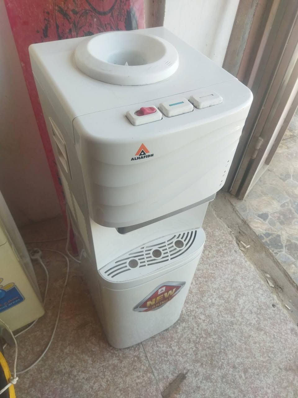 براد ماء
نضيف شغال 100%  من شركه الحافظ مستخدم شهر
سعره 80 بي مجال بسيط.


**إذا كنت صاحب هذا الإعلان وتريد حذفه لأي سبب، رجاءا أرسل رسالة إلى الدعم الفني**