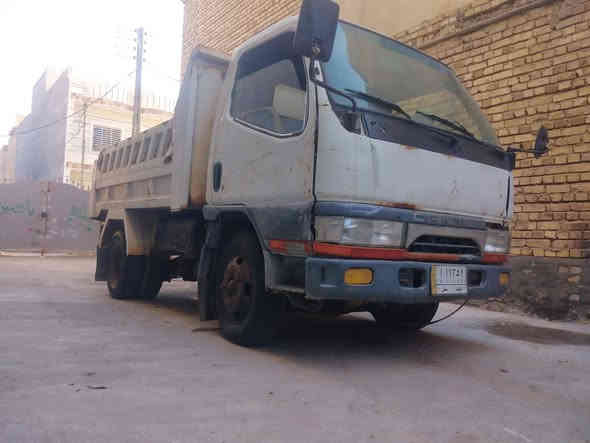 السلام عليكم
سيارة للبيع  او "المراوس".
نوع {ميتسوبيشي كنتر قلاب}

الشرعيات .
{رقم نجف (أ) حمل
سنوية 2019 
تحويل بعد الشراء مباشرة }

المواصفات.
{. موديل 1994 مكينة تبخير
گير اكسل كفاله 
حدادية 75٪ .}

الموقع.
{ميسان_العمارة}

السعر
{70}  ورقة 

للاستفسار اكثر الاتصال على الرقم التالي
(***********)
