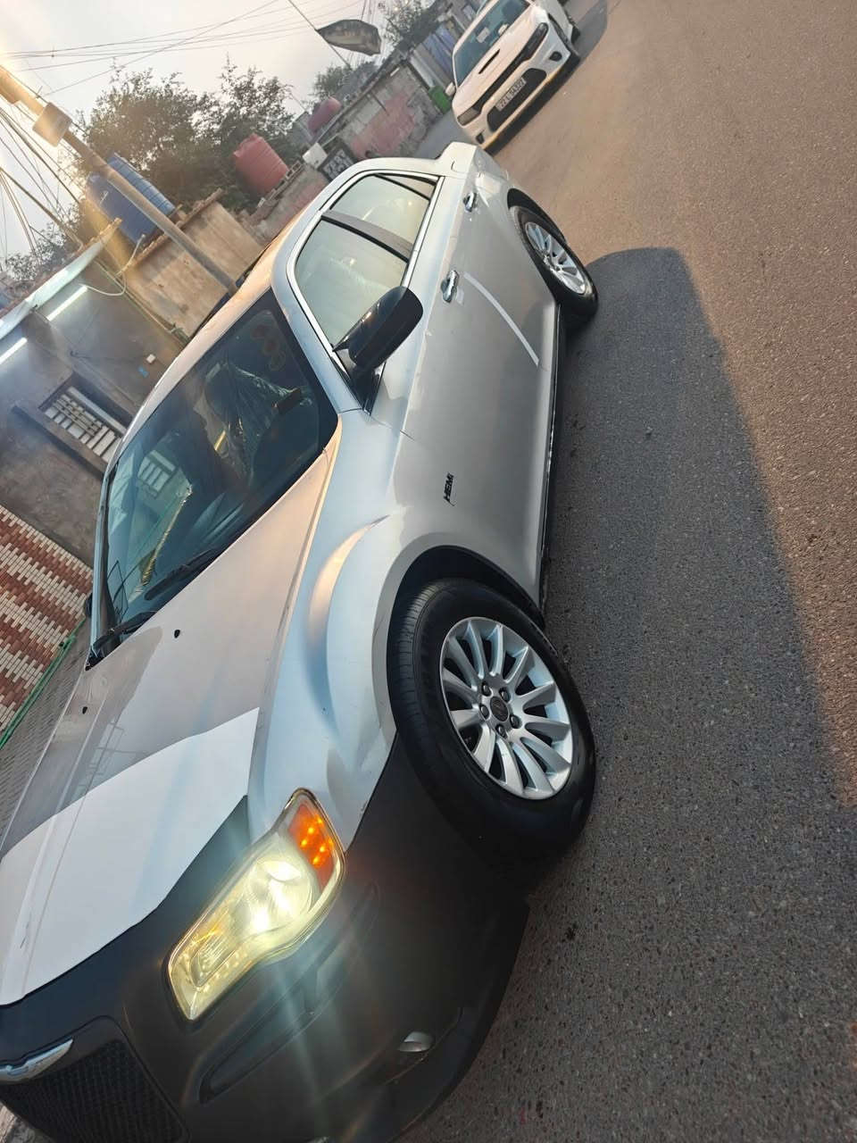 اوباما 2014 أدوات متومه اربيل كصه جنطه فقط فول موصفات للاخير 1/1 مكينه كير حداديه جديده باور مشط جديد سياره جاهزه كلش بيع او مراوس سعر ،50 وبيه مجال بصيط مكاني بصرة رقم الهاتف ***********
