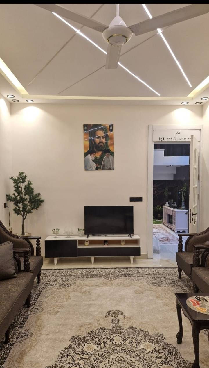 مكتب دارك للعقار 
دار للبيع مساحة 175 متر  واجة 7 نزال 25 جديد بناء سنة 2024 شارع فلسطين حي المستنصرية محلة 504 للاستفسار الاتصال على الرقم ***********
او مراجعة مكتب النهرين للعقار 
شارع فلسطين شارع مطعم بروكلي
