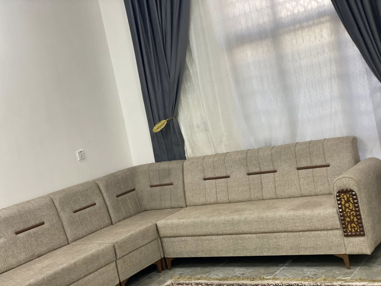 ديوان للبيع جديد بس ناصبي عشر مقاعد


**إذا كنت صاحب هذا الإعلان وتريد حذفه لأي سبب، رجاءا أرسل رسالة إلى الدعم الفني**