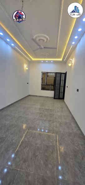 السلام عليكم بيت للبيع موصل حي الملايين الثانيه زراعي حق التصرف سند (25) مساحه البيت (120) متر (3) غرف نوم هول الاستقبال صحيات خارجيه وداخليه السعر (89) تستلم مفتاح فوري الاستفسار اكثر الاتصال بالارقام التاليه
(***********)
(***********)
