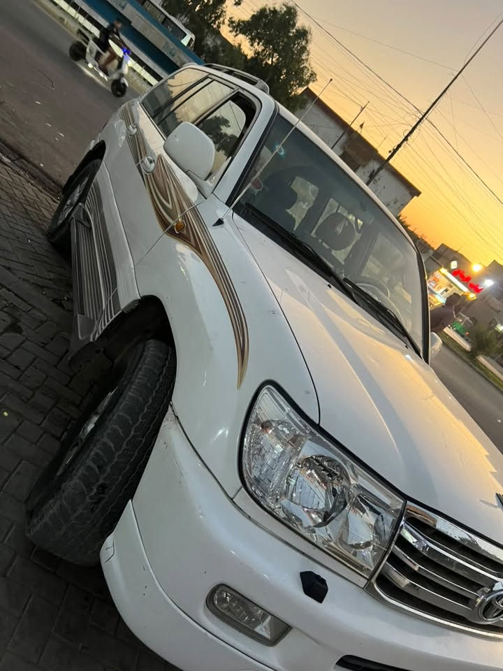 سلام عليكم للبيع لاندكروز مديل 2001 محدثه 2007 سياره بدون صبغ عده شبر بل جاملغ امامي ليسر وشبر بل جاملغ امامي ليمن ولباقي على لبلاد مكينه كير صدر تخم تاير كله جديد تبريد ثلج سياره جاهزة تانكيات بانزين 2 ثلاجه فتحه سياره ماشيه 200 رقم بغداد دولي بسمي تحويل مباشر مكان بغداد رقمي ***********
