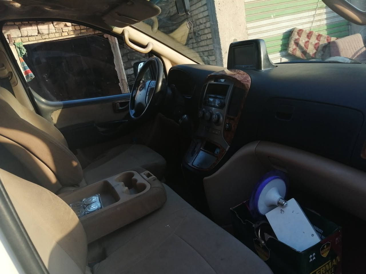 سلام عليكم ورحمة الله وبركاته استاركس موديل ٢٠١١قاصرين السعر٩٠ وبه مجال مبايل *********** محور مسكر اثنعش  اوتمتيك
