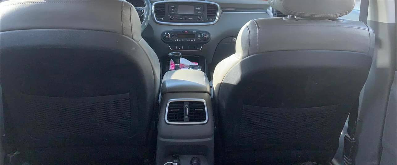 سورنتو 2016 وارد امريكي
✅ضرر دعامية 
✅حالوبه ناعمه بالقماره 
✅مكينة 6 سلندر GDI
✅رقم قادسية بأسمي
✅ 7 راكب 
✅ اشاير بالمري 
✅ كشنات تدفئه 
✅ كشنات كهربائيه 
✅ كامره و حساسات 

سنوية ساقطة 
مبدل كازكيت شغل شرك
***********ة
