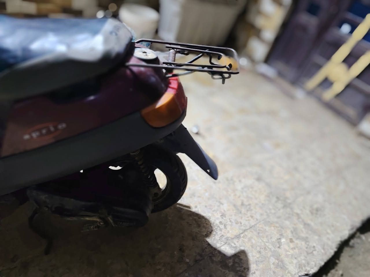 بطه 2003دبل سكليتر شاصي نضيف  محرك ناعم مفتوح مره وحده   نكره  هورن لايت بكلايت اشاير كامله  تايرات زوج جدد حلوه وكامله سعره 350وبيه مجال قليل ***********مكان اطويريج او خاص تجيني
