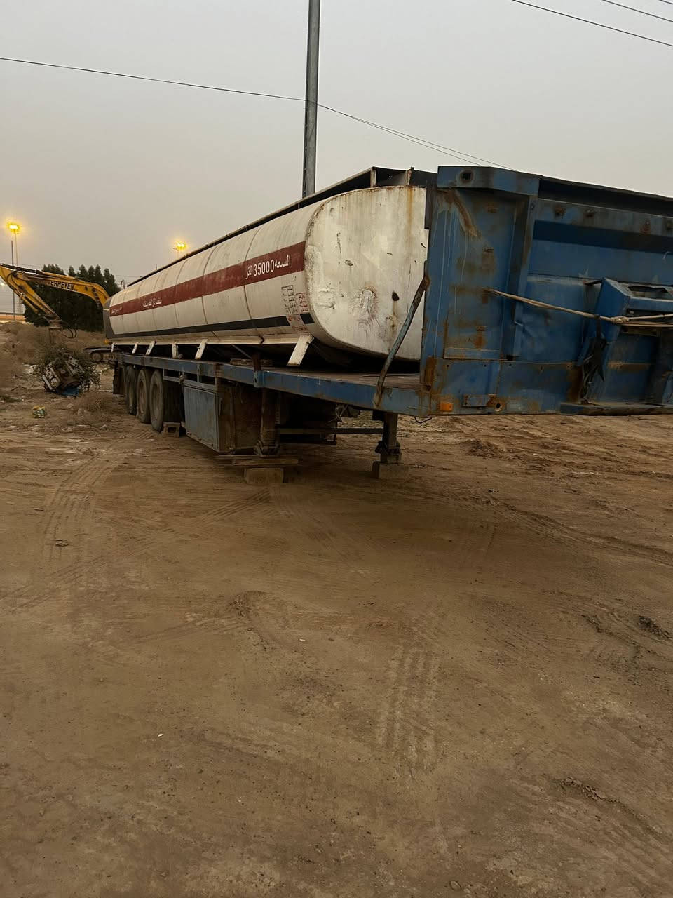 تانكي صهريج للبيع السعه ٣٥٠٠٠ السعر ٢٢ورقه وبي مجال /وعربانه اوربيه تك تاير ٣محور ١٢ /٥ للبيع السعر ٣٥ورقه وبيه مجال الاتصال/***********
