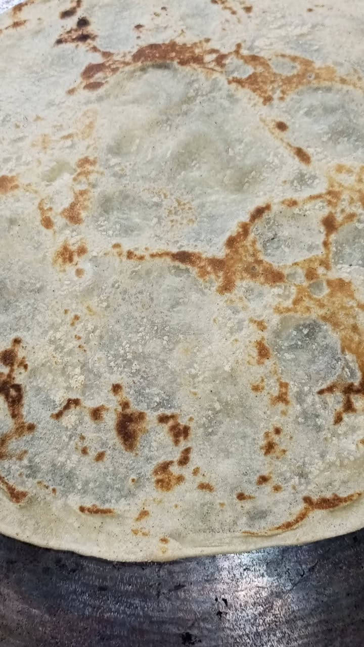 🌾 الخبز بالتنور الكهربائي 🌾
10 كرص بالف طحين من عدكم 
5 كرص بالف طحين من عندي
خبز صاج 
4 كرص بالف طحين من عندي 
6 كرص طحين من عدكم 
🍞 
. بطعم الأصالة وريحة البيت العراقي
 خبز طازة، نظافة وجودة عالية،
خبز بمحبة وإتقان من القلب للقلب. 🔥
، شهي، ونظيف... لأنكم تستحقون الأفضل دائماً. 🍞✨📍
الخبز يومي 
أهلاً وسهلاً بالجميع 🌷


**إذا كنت صاحب هذا الإعلان وتريد حذفه لأي سبب، رجاءا أرسل رسالة إلى الدعم الفني**