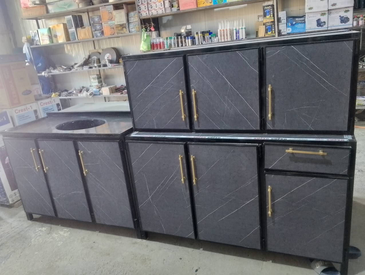 سلام عليكم ورحمه الله
كاونترات جدد غير مستخدم 
السعر واحد 350
ابي غريب شارع سكلات 
اتصال على رقم ***********

***********
