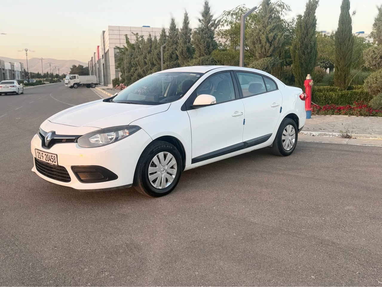 به ناوى خواى گه وره 
رينوو فلونس ٢٠١٦  
بى بوياخ بى سارد بى شوخت نمونه و پاكى و تازه ى ته نها ١١٥ هه زار روشتوه توماتيك عادى جام ئاوينه كاره با شاشه كاميرا سوكان ڤوليوم 
به شه رتى هه مو شتيك گير مه كينه ته بريد گه رمى ته قه و ره قه هه موى به شه رت گير و مه كينه ى نه كراوه ته وه ته حويل غرامه به شه رت ره قه موو سه نه وى تازه يه نرخى ته نها ٨٤ گه لا و مامه له تكايه مشته ريت تيل بكه *********** سليمانى ناو شار السليمانية, العراق
