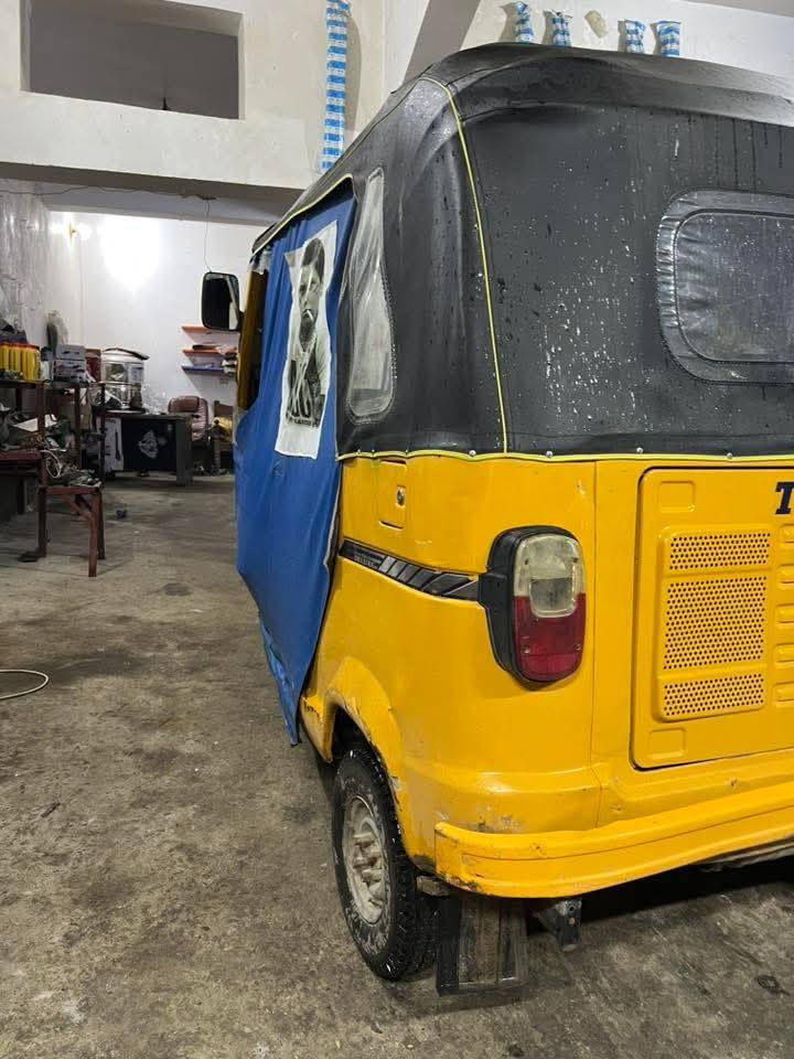 يالله السلام عليكم تكتك tvs2020شهر10 أوراق أصوليه شركت الرتاج بوجهك للترقيم يرادلها ترتيبات كهربائيات كلها شغاله مابيها كل نقص مكاني دياله القصيرين قرب مطعم سامان السياحي وره لحسينيه مال راجديه السعر 2800بيها مجال اتصل وتدلل ***********
