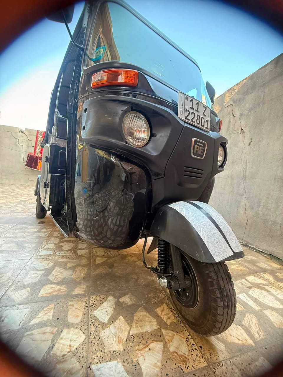 للبيع ٢٢ شهر ٨ رقم وسنويه تكتك بلاديه فقط بارد قليل بل لغد السعر ٨ ٧٠٠ وبيه مجال بصيط ***********
