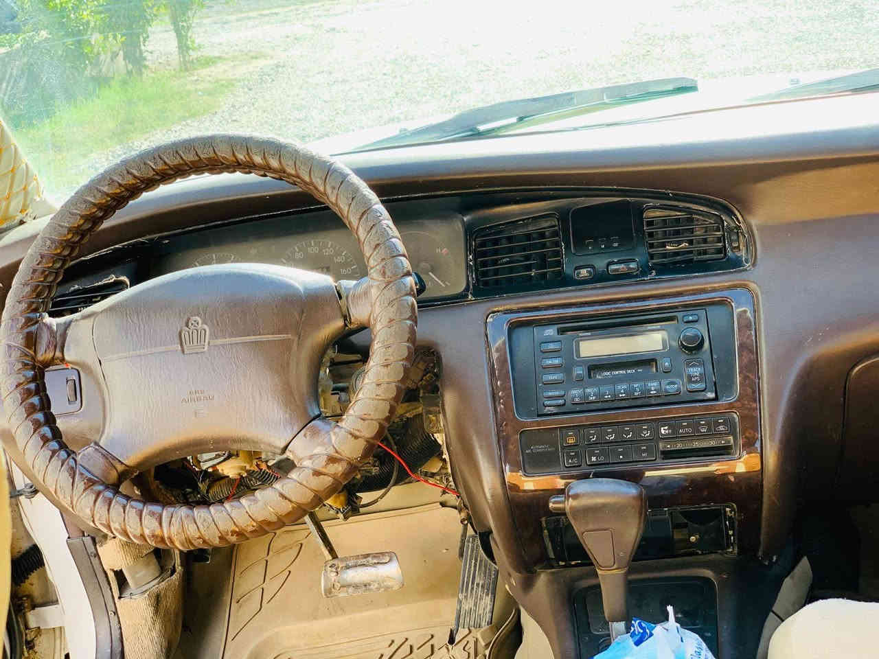 السلام عليكم ورحمة الله وبركاته
بطه اكراون سياره جاهزه كير محرك تبريد تدفئه صدر تواير كلوو جديد...
مكان السيارة الشرقاط الساحل الأيسر
السعر 40وبيها مجال قليل.. ورحب بيكم أجمل ترحيب الشرايه
***********
