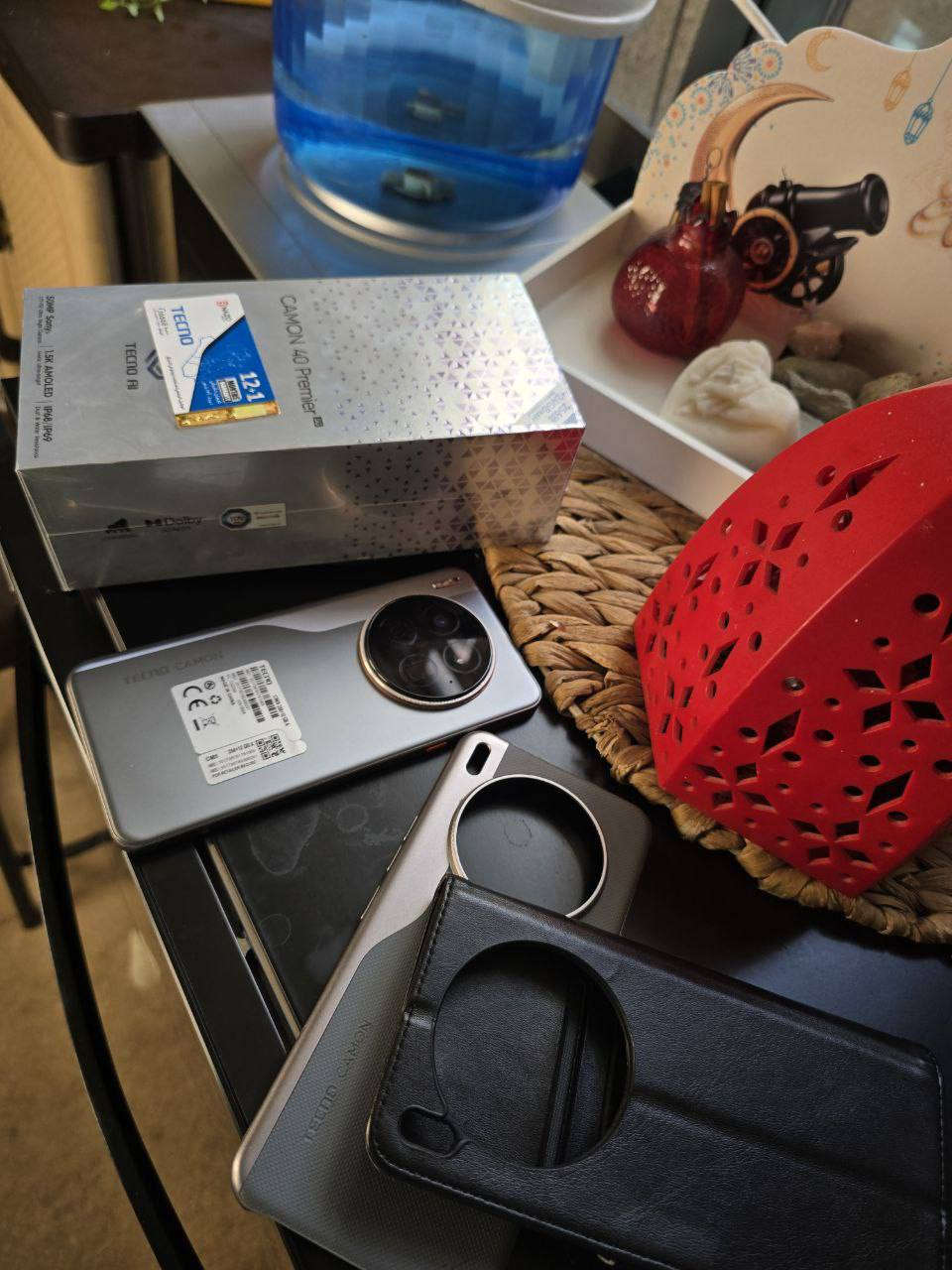 ‏- Tecno Camon 40 Premier 5G للبيع ⚠️
‏​الجهاز بحالة الوكالة، استخدام حشمة جداً وكأنه هسة مفتوح من الكرتونة.
‏​النظافة الجهاز كلش نضيف فقط بي رصعه صغيرونه كلش ماتبين ولا مأثره 
‏​الضمان: ضمان شركة (NAZO) العراقي لمدة 13 شهر (وبعده بل ضمان) .
‏​المميزات: يدعم الذكاء الاصطناعي Tecno AI، شاشة 1.5K AMOLED خرافية، ومقاومة ماء وغبار IP68/IP69.
‏​الملحقات: كرتونة كاملة + الشاحن الأصلي + 2 كفرات فاخرة (واحد جلد أسود ملكي وواحد رصاصي أصلي) مثل ما موضح بالصور.
‏​الأداء: يدعم 120 فريم بالسلاسة الفائقة.
‏​💰 السعر: 400 ألف دينار
‏📍 المكان: بغداد - الدورة - حي الجمعية.
‏📞 للتواصل: ***********
‏
