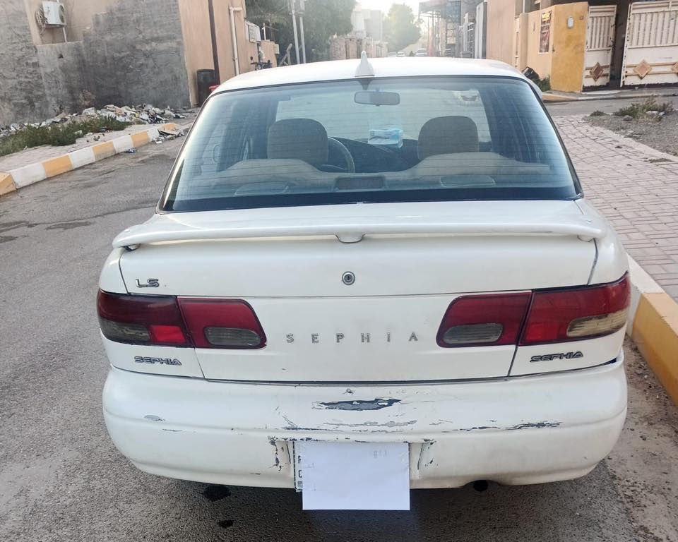 السلام عليكم
كيا سيفيا للبيع موديل 95 كير أوتوماتيك 

رقم بغداد نكليزي جديد سنويه2030 

محرك مجفته على ايدي خير من الله صاله مده طويله عندي 

حير مداريه مصبوغه حزام جماليه سياره احلا من الصور خير من الله سعر 42 وبيه مجال ان شاءالله ***********مكانه الدجيل
