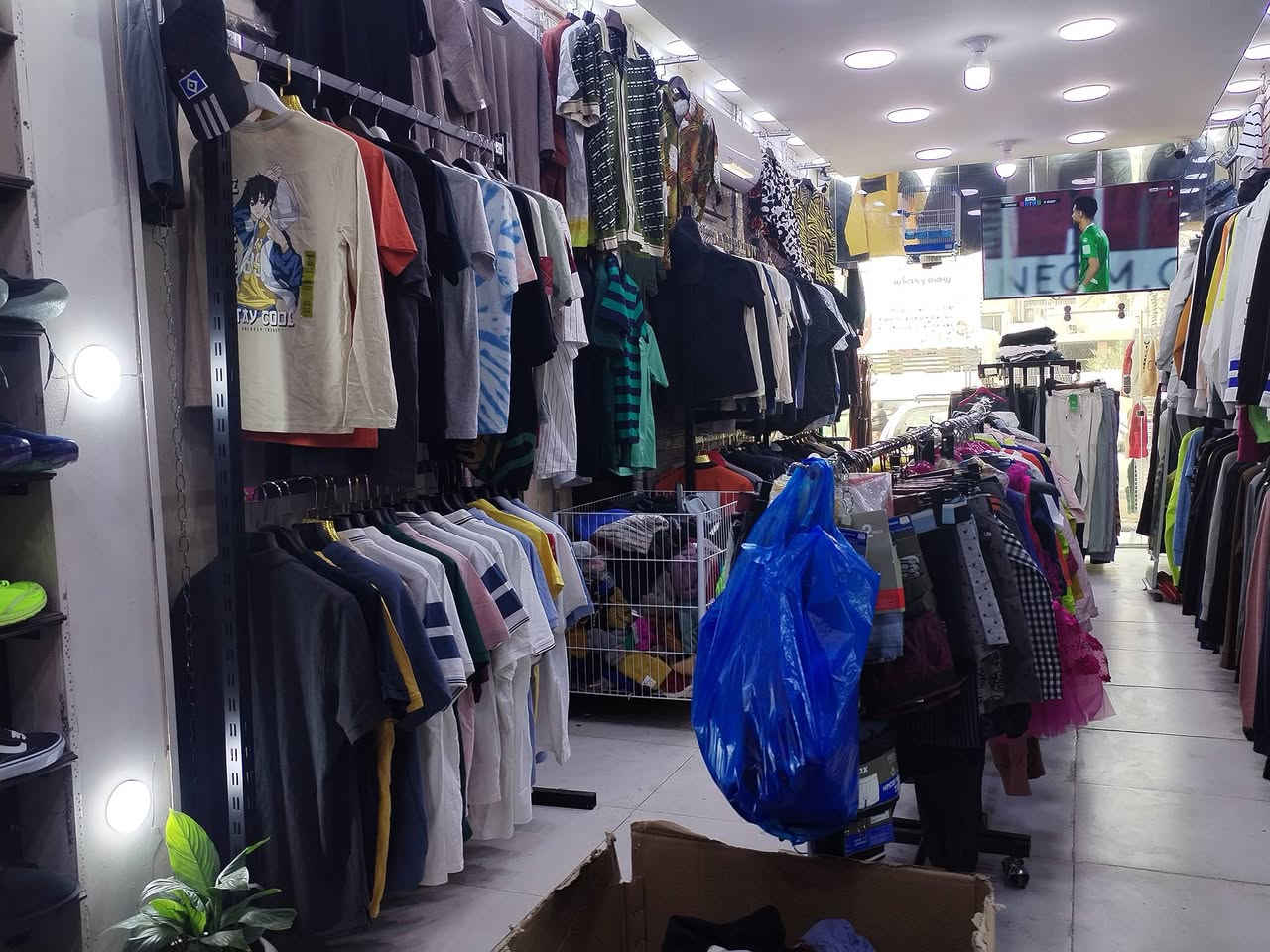 مجمع العذاري مدوخ و تحتار وبأنسب الاسعار يابه عروض نار 🔥بلوز بجامة هودي قمصله قبعه تيشيرت كله على(5 ألف ) يا بلاشش العنوان 📍جميله شارع الركن الابيض مقابيل مدرسة حور العين تنورونا و تشرفونا عروض نار و فتره محدوده باله جديد الماني اوربي


**إذا كنت صاحب هذا الإعلان وتريد حذفه لأي سبب، رجاءا أرسل رسالة إلى الدعم الفني**