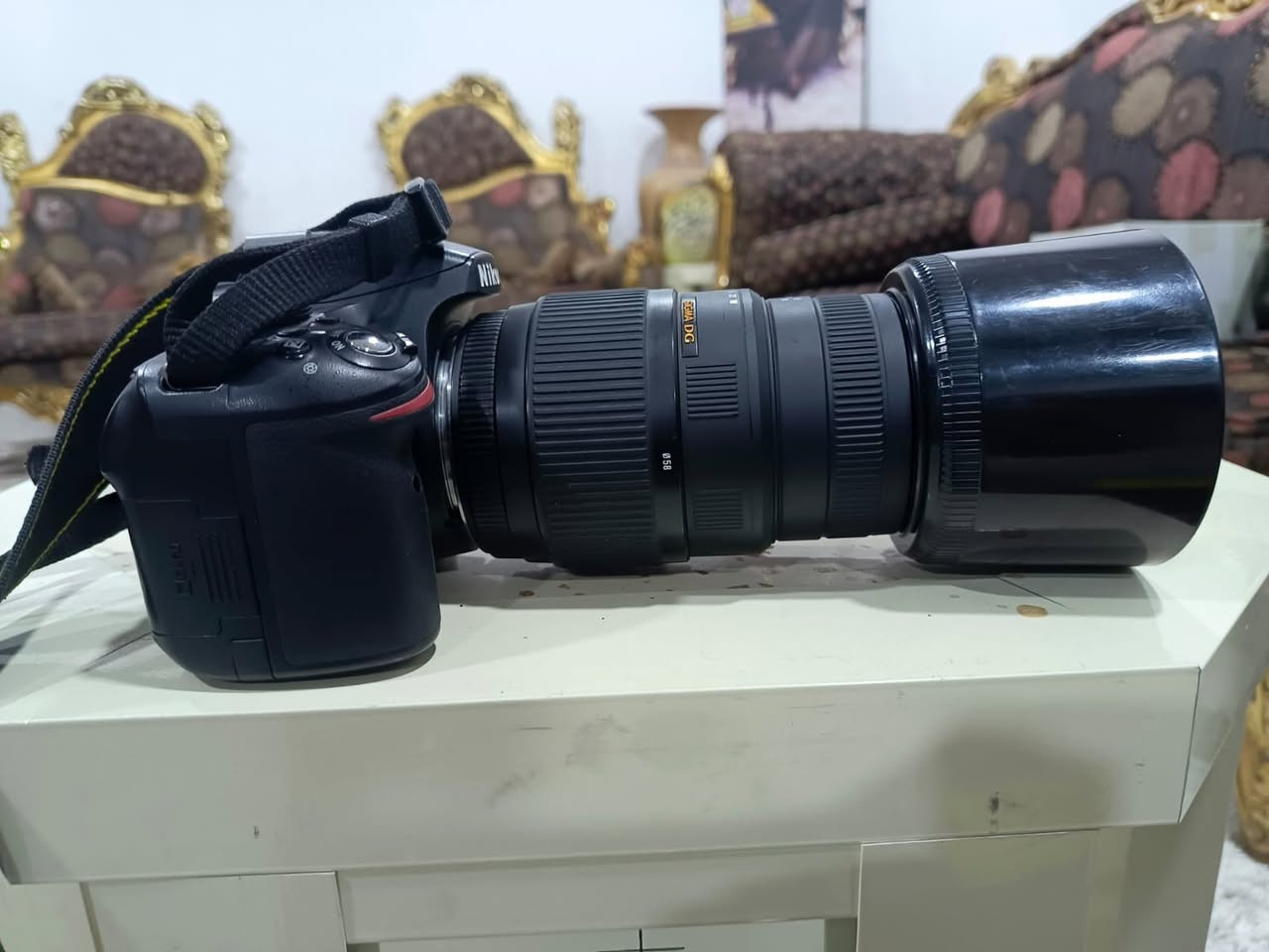 السلام عليكم كامرة نيكون d3200 زوم 70-300 من ماركة سكماdg الكامرة ما واصلة للتصليح ابد السعر 290 وبيها مجال قليل للاستفسار اكثر ***********
