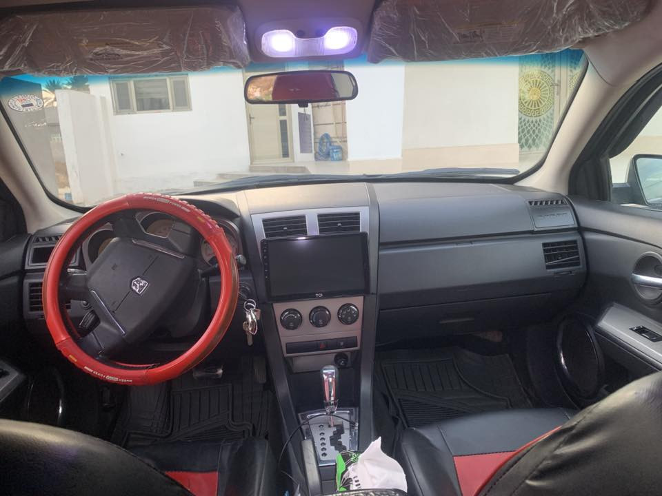 دوج افنجر 2009 مواصفات sxt بيها جراد قماره وصندوق وبنيد القماره والبنيد مغلفات فابلون اصلي 
محرك 6 حجم 2700 سياره جاهزه تخم تاير صدر جديد تبريد ثلج محرك بي بدايه لاستيك ولف رقم اربيل الجديد تحويل مباشر مكاني الانبار /الخالديه *********** السعر 65 وبيها مجال بسيط
