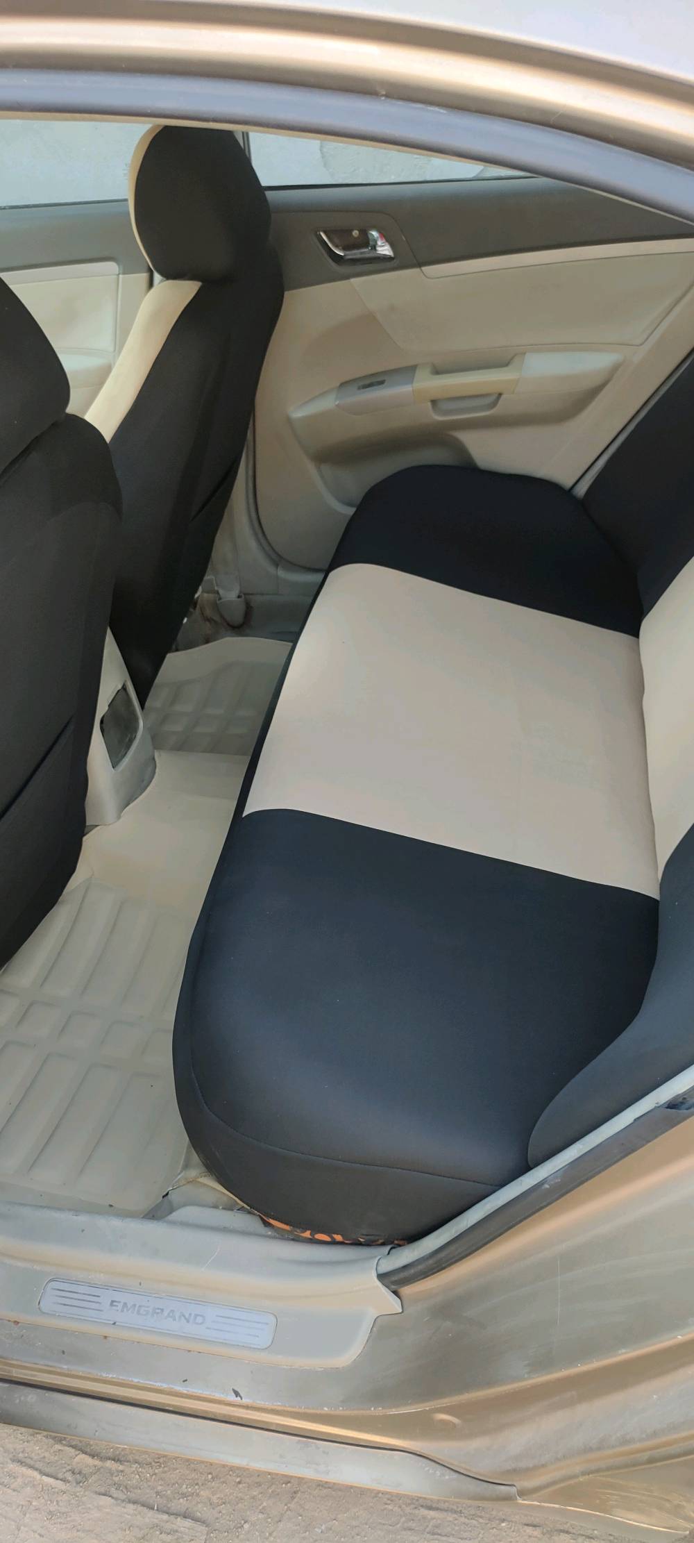 جيلي امكراند 2013  سياره خير من الله محرك وكير بلادي اوتو دواخلهه كلش حلوه فتحه بالسقف شاشه تبريد شغال تراي وين ميعجبك رقم نكليزي جديد راعيهه يريد مداور بيته يمنه قريب سياره مال جناي يشهد الله ومعتاز وستعجلت ع بيعتهه  