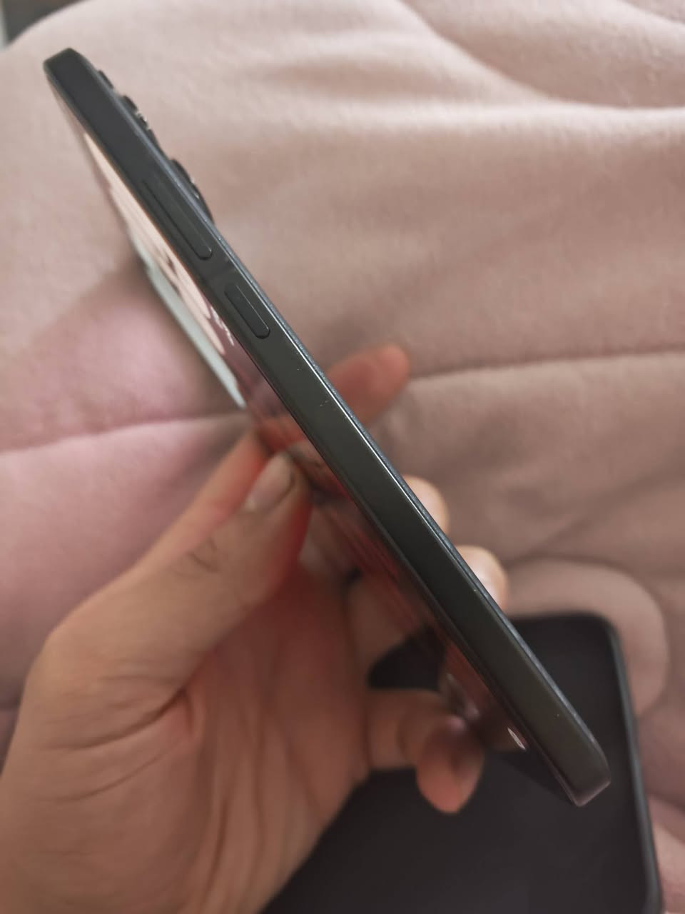 📱 بوكو F6 برو /  poco F6 pro 
🔹 معالج SD 8 gen 2 
🔹 512GB  لون اسود  
🔹 السعر 385 الف أو مراوس بجهاز هونر400العادي او برو مع فرق 
📍 بغداد / الدورة — متوفر  توصيل داخل  بغداد 
📦 بكامل ملحقاته ( كارتون، شاحن، حافظة) 
📞 واتساب/اتصال: ***********
