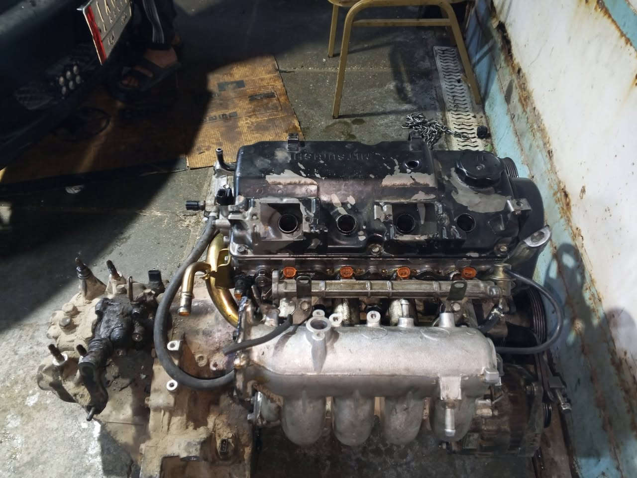 سلام عليكم اخواني محرك لانسر بومة 1600 كامل هوة وتفرعاتة ويا كير عادي صارلي شهر من شديتة وناع امانت الله بس حورتهة 2000 سعر 350 رقم المبايل*********** مكاني بغداد الشعب
