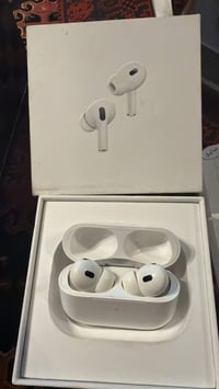 ايربود جيل الثاني • تايب سي • مستعمل