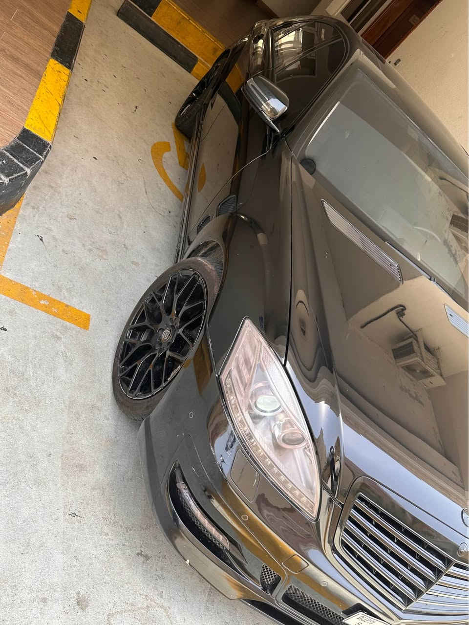 Up for sale is a meticulously maintainedu 2012 
Mercides Benz S550 Jabanaes Spec.2012 model
Lorinser body kit
Harman / Kardon audio system
Andriod / Apple car paly 
8 cylinder
Door shaft
Milage 208,000 KM

Black edition , all service done , no any mechanical issue .

Family use car

Mercedes-Benz S 550. This vehicle is a premium Japanese import, renowned for being kept in exceptional condition compared to local counterparts. It features the powerful V8 engine, smooth automatic transmission, and the luxury expected from an S-Class. Finished in a classic color with a premium leather interior, it comes equipped with advanced safety features including adaptive brake lights and traction control. Perfect for those seeking luxury and performance in the UAE. دبي, الإمارات العربية المتحدة


**إذا كنت صاحب هذا الإعلان وتريد حذفه لأي سبب، رجاءا أرسل رسالة إلى الدعم الفني**