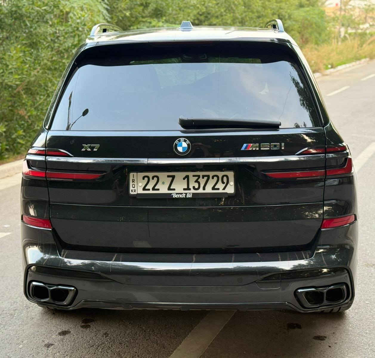 بيع مستعجل أرخص سعر بالعراق

 للبيع BMW X7 M60i 2024
بي ام

ألماني يجمع الفخامة بالرياضة 
محرك V8 توين تيربو بقوة 523 حصان يخلي التسارع من 0 لـ100 خلال 4,2 ثواني، وصوتها 
ثبات، هيبة، وقوة تخليك تحس إنك سايق سيارة رياضية

وارد ألماني – كلين تايتل
الممشى: 64 ألف كم
المواصفات:
‏• xDrive دفع رباعي
• سقف بانورامي
• كاميرا 360°
• شاشة كبيرة + لوحة قيادة رقمية
• عرض المعلومات على الزجاج الأمامي HUD
• تشغيل عن بُعد
• بصمتين + كارت + بصمة هاتف
• نظام دخول ذكي + تشغيل بصمة
• تحكم كهربائي بالمقاعد
• مقاعد تدليك
• تبريد وتدفئة للمقاعد
• تدفئة مقود القيادة
• مقاعد صف ثالث
• مرايا جانبية تدفئة
• تحكم أوتوماتيكي بالمكيف
• نظام تعليق هوائي
• وضعيات قيادة
• ركن السيارة بالتحكم عن بُعد
• نظام مساعد الازدحام المروري
• مراقبة النقطة العمياء
• نظام التحذير من حركة المرور الخلفية
• حساسات أمامية وخلفية + رادار
• نظام فرملة الطوارئ
‏• ABS + 8 وسائد هوائية
• إغلاق الأبواب الناعم
• إضاءة محيطية وترحيبية
• ليزر لايت + LED تكيفية
• نظام هارمن كاردون الصوتي
• شاحن لاسلكي
‏• Apple CarPlay
• زجاج عازل للصوت
• ستائر خلفية

السيارة فل أوبشن

سيارة فخمة جداً بحضور قوي على الطريق
نظيفة جداً وجاهزة للفحص في أي مكان
دخول جديد للعراق 
سنويه و هزه جديد تحويل ثاني يوم
رقم صاحب سيارة ***********
