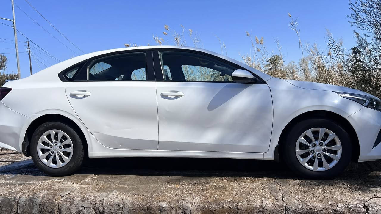 السلام عليكم 
سيراتو موديل 2022
محرك 1600
داخل لونين
تبريد قطعتين
حساس خلفي
فول تحكم
تختم تاير جديد
ماشيه 128 الف حقيقي

لاستفسار والاتصال على الرقم

***********

الموقع:الصويره
