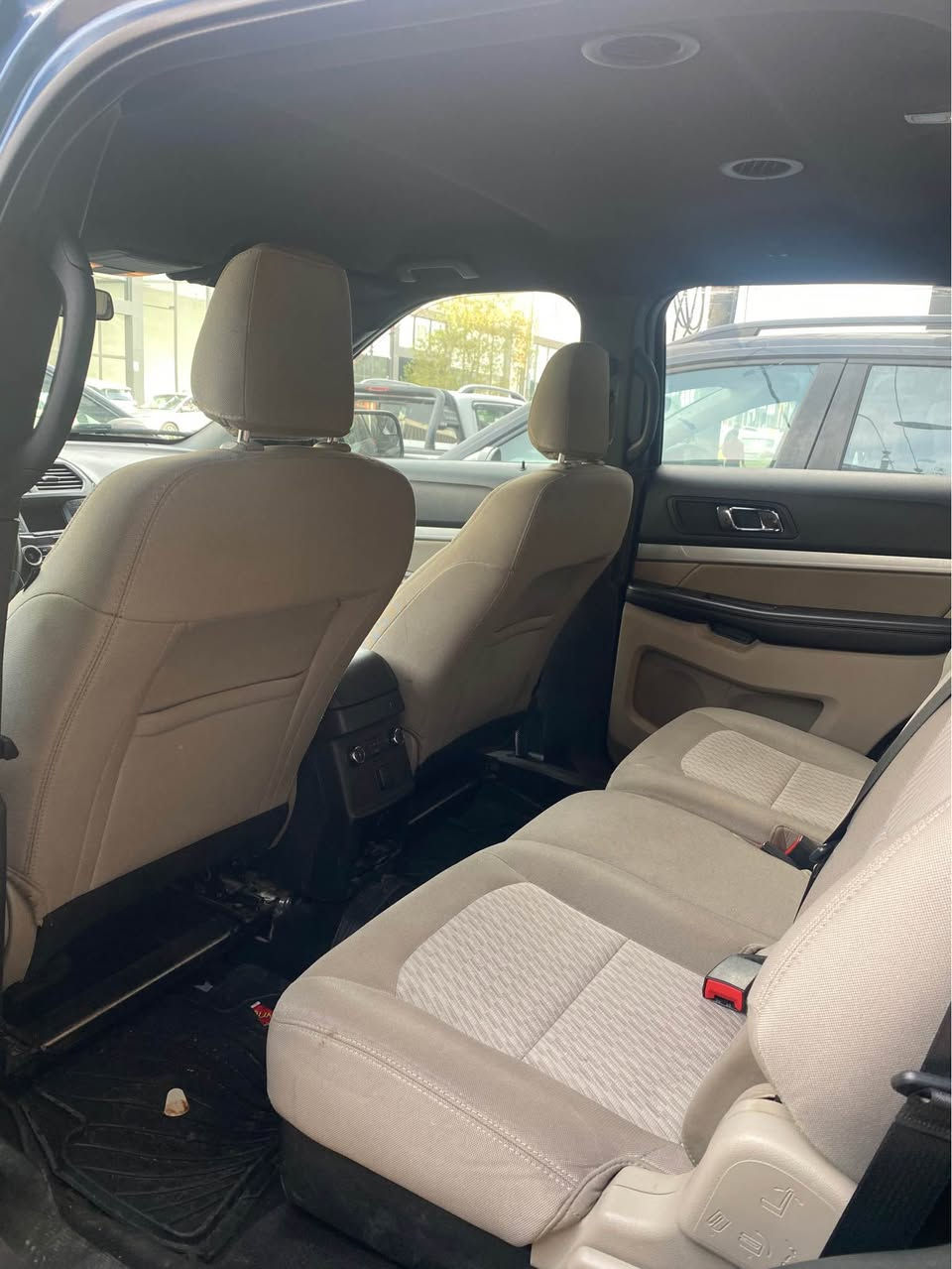 فورد يكسپلورا ٢٠١٩
مواصفات سي ريز كوشن ٧ نةفةري شاشة گةورة كاميرة سوكان ڤوليوم تةبريد مةركةزي گيچ اليكتروني  لايت زينون  سةيارةكة لة جواني رةقةم يةكة 
وةكو سبوخ چةمةلاغي لاي سةكن و دةرگاي سةكن سبوخة بي ژوري بي ايرباگ بةشةرت  پيشو پشتي كةپسة نوكة دةرزي ژوري نية هةتا ناو دةرگاشي سبوخ نية بةشةرتي فةحس 
سةنةوي بةسةر چوة  
سةيارةكة زور زور لوسةو جوانة هيچ شوختو ساردةكوتي نية  بةقةت يةك پةنجة قةلةم كاري هةية 
سةيارةكة عايلية ٧ نةفةري
چوار پستني توربوية هةموو بةنزينةك قبول دةكات بةشةرتي نورمال دةفروشم 
٦٨ هةزاري حةقيقي رويية بةشةرتي كومپيوتةر 
سةيارةكة گورينةوةش دةكةم لةسةر دل گرتن 
تكاية تكاية موشتةري ني بيزارمان نةكة لةگةل ريزم 
***********
ڤايبةر 
واتس ئاپ أربيل, العراق
