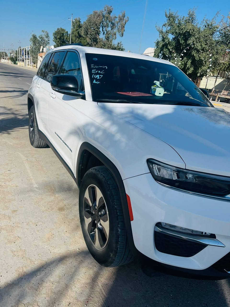 للبيع جَيب كراند هايبرد - كهرباء + هايبرد + بانزين
موديل 2024 فول مواصفات . بدون ضرر كلين تايتل 
رادار أمام خلفي + جانبي 
انضمة قياده 
خزن ميموري
كشنات تدفئه تبريد 
كشنين كهرباء 
تبريد امامي + خلفي 
بصمه + بصمة ابواب 
بانوراما 
صندوق كهرباء 
لايت زينون
تشغيل عن بُعد
شاحن لاسلكي
رقم بابل تستلم لوحات جديده 
السعر ع الاتصال برقم الآتي : 
***********
مكاني نجف طريق يا حُسين
