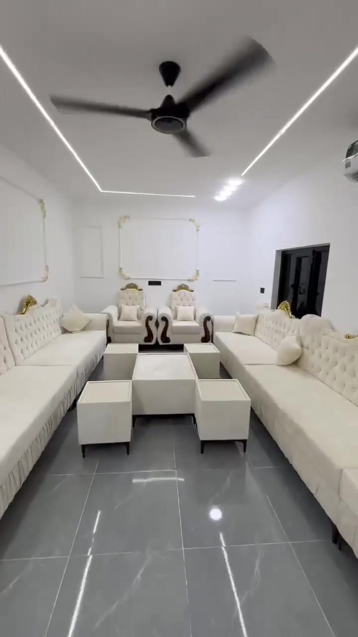 تم وبعون الله تعالى
تجهيز بيت الدكتور ابو ايهاب 
الشرقاط الساحل الايسر
الاجميله 
الف مبروك ومضيف عامر

يوجد لدينا جميع الموديلات
والاقمشه المميزه والماركه
العنوان الشرقاط الجمليله
قرب تانكي الطوب 
معمل ومعرض الهمام 
للستفسار
 مراسله الصفحه
او وتساب ***********
