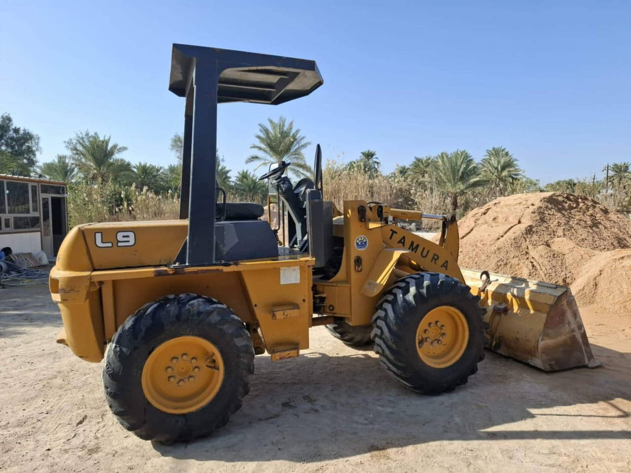 شفل للبيع TSM كفاله عامه رقم نجف تحويل مباشر موديل 2012 العنوان بغداد حجم 45 مكلف بالنشر للاستفسار 
‭0751 336 4706‬
‭0780 504 9776‬
