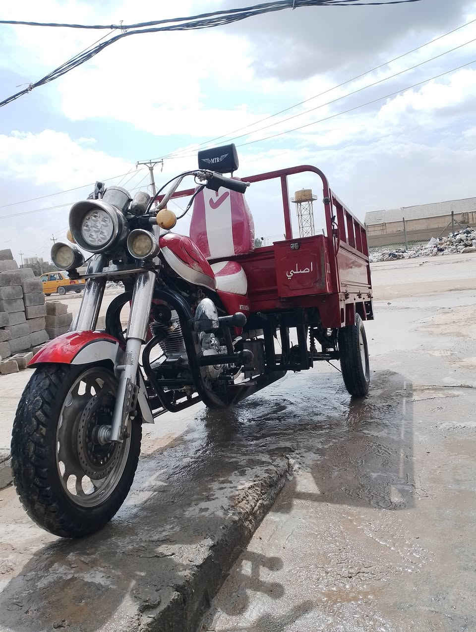 سلام عليكم.ستوته 2020للبيع كفاله عامه شاصي مكينه اكسن.مقدم كله بلادي كهربائيات كله شغاله حته بنزات الاكسن بلاديات مامفتوحات بريك وره وكدام. وكيله بشارع مدينه .سعر مليون750.وبيه مجال *********** مكان براكيه
