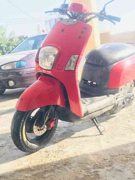السلام عليكم.
دراجه بوليس منزله رمبه دراجه خير من الله 
سلف جديد باتري جديد كامله السعر 650 وبي مجال
للاستفسار ***********
