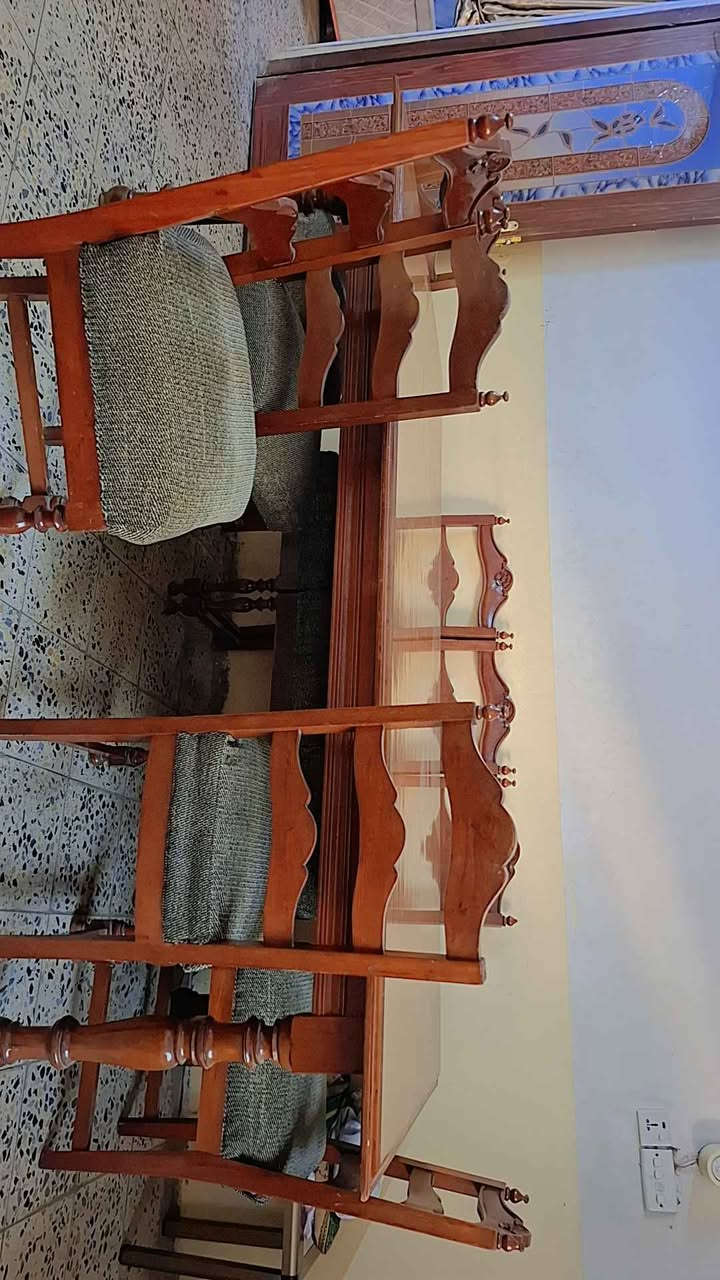 ميز طعام خشب زان ثقيل ٨ كراسي بغداد, العراق


**إذا كنت صاحب هذا الإعلان وتريد حذفه لأي سبب، رجاءا أرسل رسالة إلى الدعم الفني**