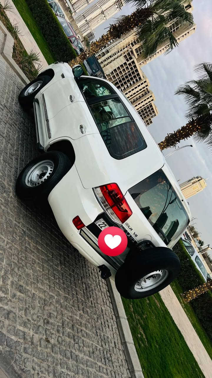 سلام عليكم
لاندكروز 2015 للبيع
فول گير عادي عدا الفتحة
بصمة 
ثلاجة
3 قطع تبريد
مري شفط
حساس امامي خلفي
كامرة خلفي
دبل سبير
دبل تانكي 
دبل باتري
السيارة محدثة 2021 داخل وخارج 
صبغ حزام بدون دواخل بدون شاصي بدون ايرباك
كير محرك مكفولات جديد
السيارة جاهزة من كلشي مابيها نقص 
السعر 335$ وبيها مجال

***********
