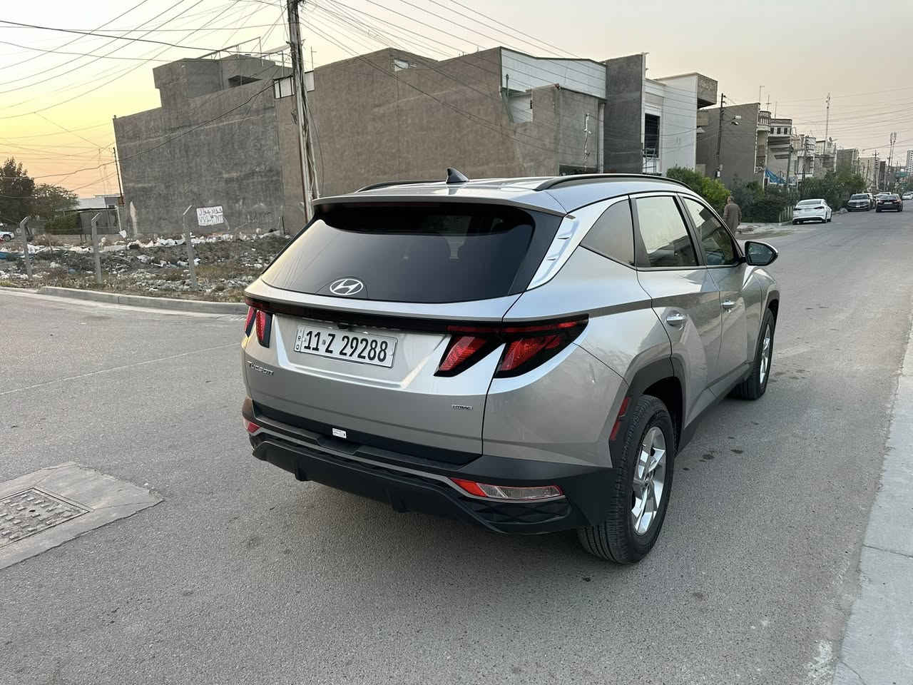 للبيع توكسان موديل2024فول عده بنورامه بصمه كرسي كهرباء سايد بريك كهرباء محرك2500بانزين وبعد بيه هواي مواصفات سعره مناسب مكان السياره بغداد *********** حادث بنيد فقط  ترهم دفعات اوًقصط
