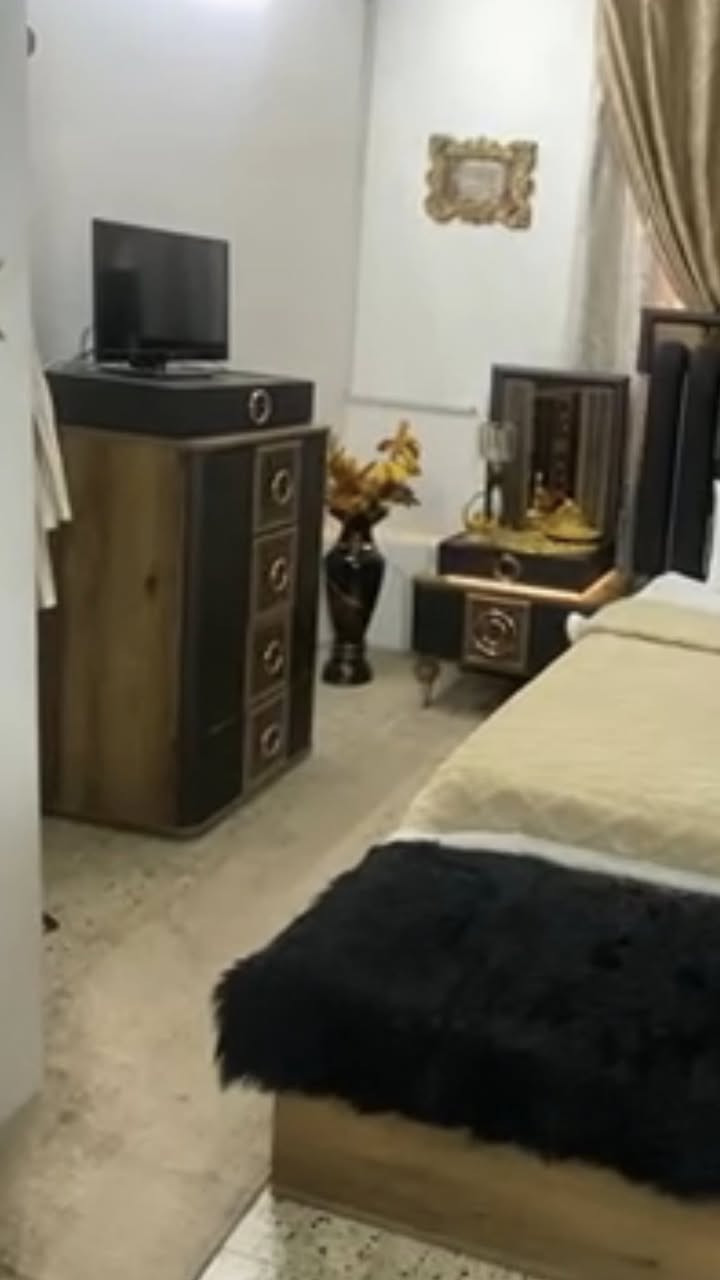 غرفة تركي  ثقيل  درجة اولى مستخدمة قليل النظافة ٩٥٪؜.
٨ قطع  
العنوان بغداد حي الخضراء


**إذا كنت صاحب هذا الإعلان وتريد حذفه لأي سبب، رجاءا أرسل رسالة إلى الدعم الفني**