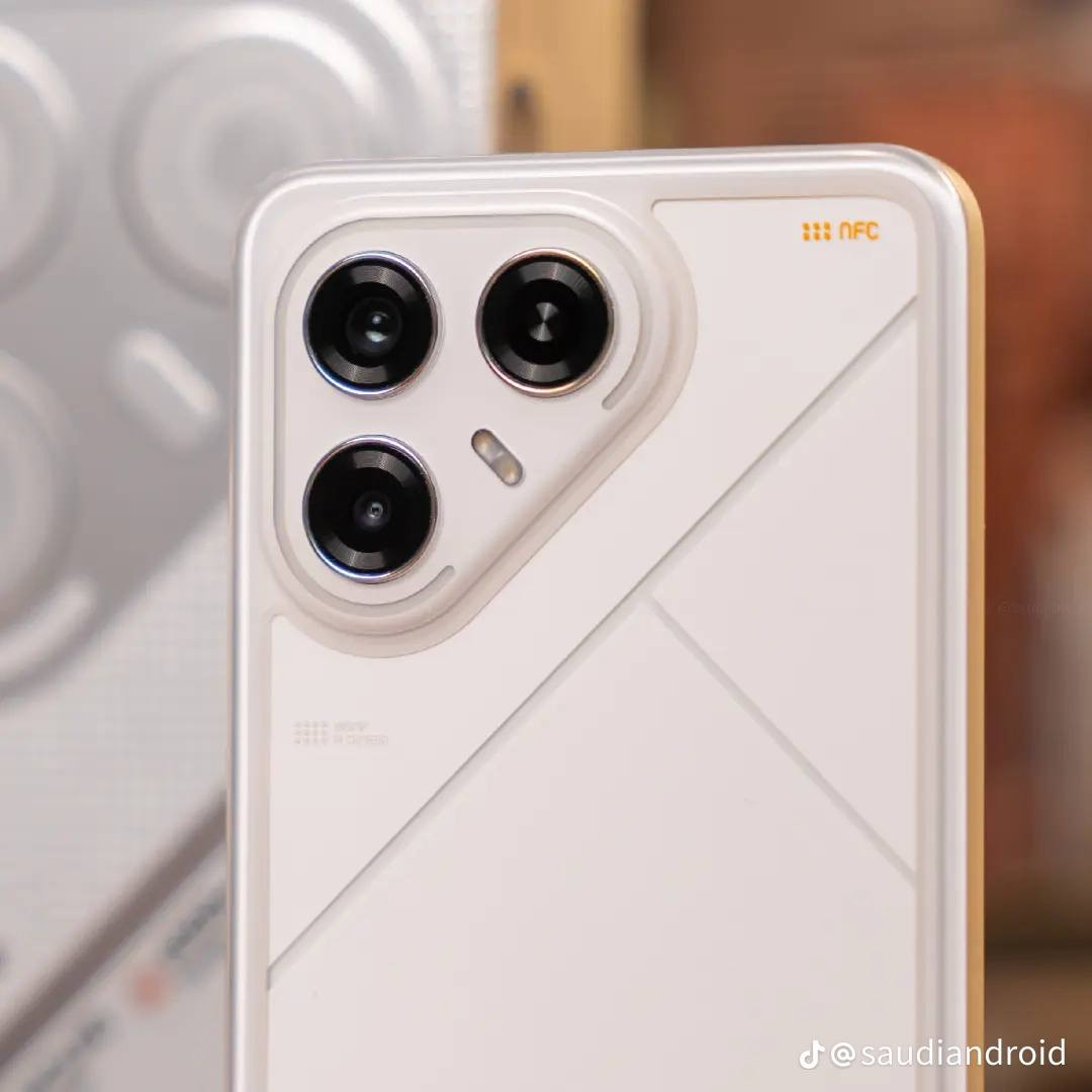 جهاز TECNO POVA 7 Ultra 5G
كلش نظيف استخدام شخصي اقل شهر 
تكنو بوفو 7 الترا
الاستفسار ***********
